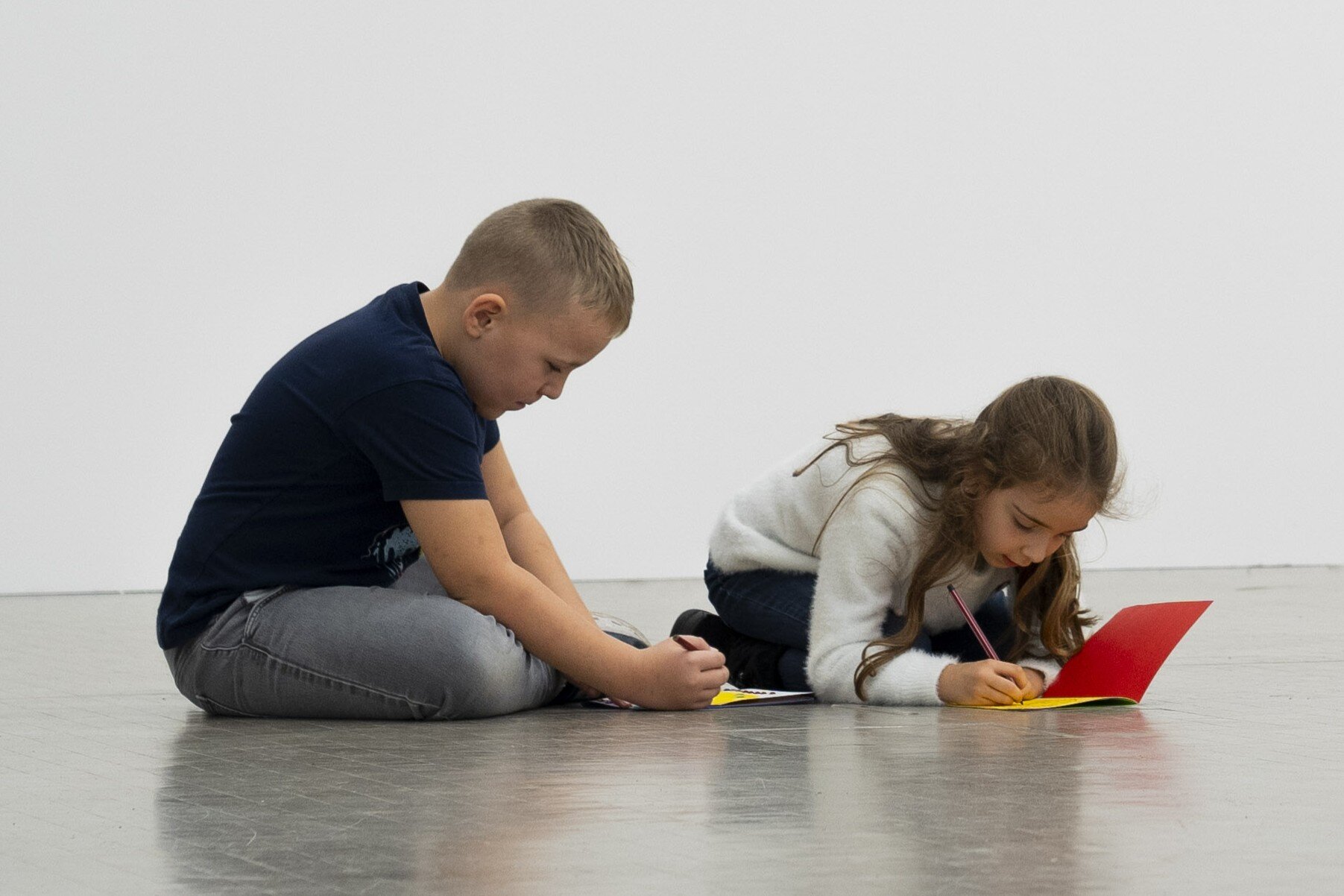 Who’s wandering through the art? – Kunsthalle Wien