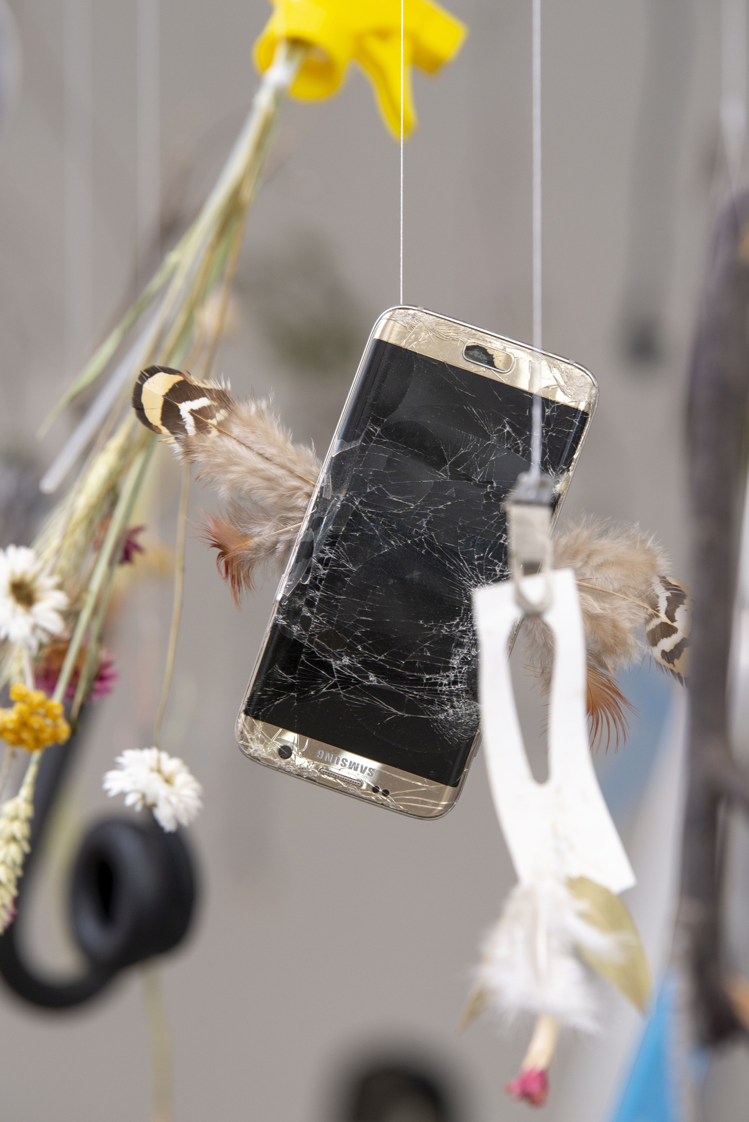 Filigrane Mobiles aus Fundstücken.